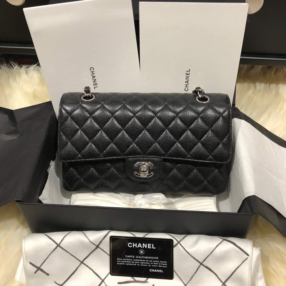 💗SOLD💗 Chanel Classic Flap M/L Black Caviar SHW